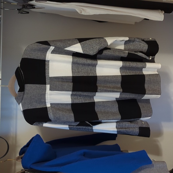 Ann Taylor Loft Flannel Top NWT Size Large - Picture 9 of 9